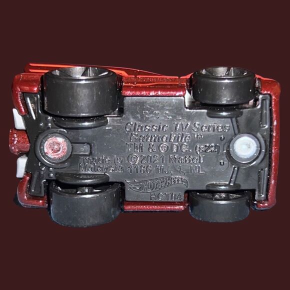 2023 Hot Wheels Batmobile Tooned  DieCast Car - Picture 4 of 4